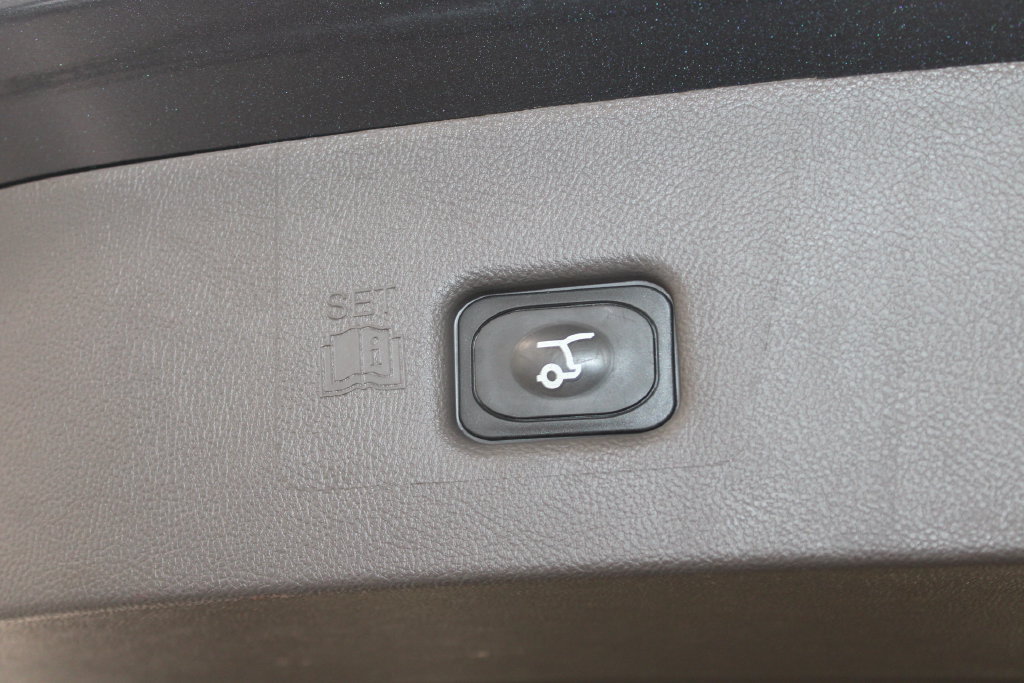 Used 2023 Lincoln Nautilus Reserve w/ Equipment Group 201A AWD/4WD image 29