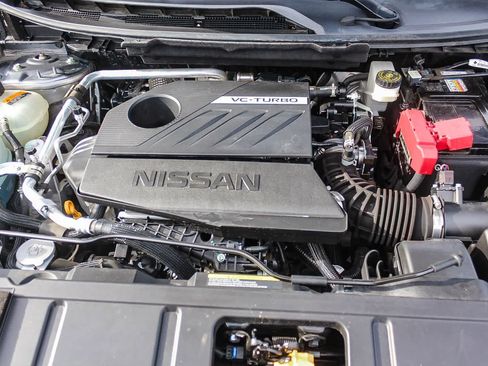 Used 2023 Nissan Rogue SV FWD image 37