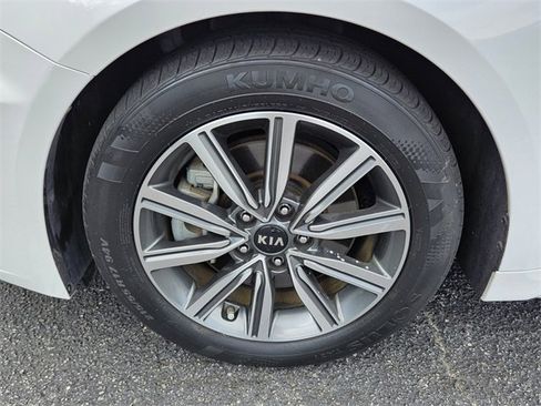 Used 2020 Kia Optima Premium image 18