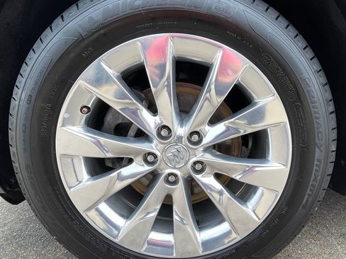 Used 2018 Buick Envision Essence FWD image 14