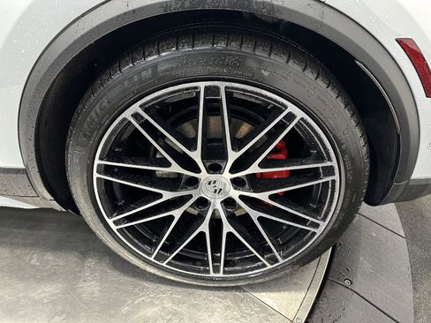 New 2026 Porsche Macan 4S Electric AWD/4WD image 13