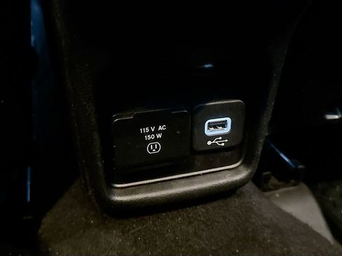 Used 2019 Jeep Compass Latitude w/ Popular Equipment Group AWD/4WD image 27