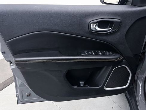 Used 2019 Jeep Compass Limited image 16