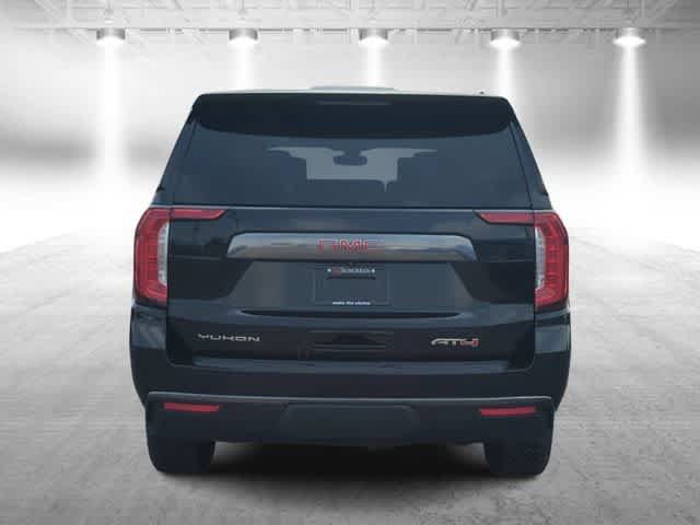 Used 2021 GMC Yukon XL AT4 w/ AT4 Premium Package AWD/4WD image 7