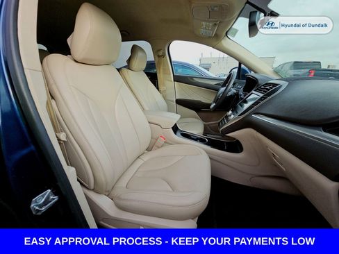 Used 2017 Lincoln MKC Premiere image 20