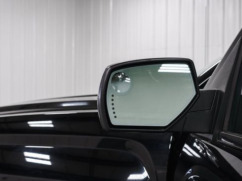 Used 2016 GMC Sierra 2500 SLT w/ Suspension Package, Off-Road image 40