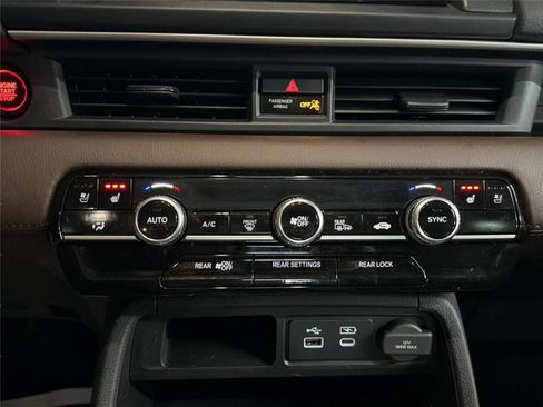 Used 2023 Honda Pilot Elite image 20