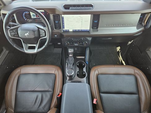 Used 2023 Ford Bronco Outer Banks w/ Sasquatch Package AWD/4WD image 25