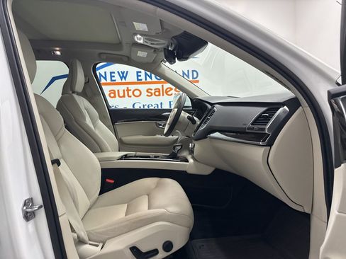 Used 2019 Volvo XC90 T6 Momentum w/ Advanced Package AWD/4WD image 13