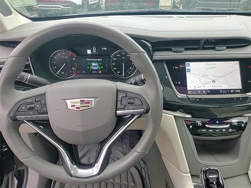 Used 2023 Cadillac XT6 Premium Luxury image 22