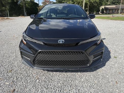 Used 2021 Toyota Corolla SE FWD image 3
