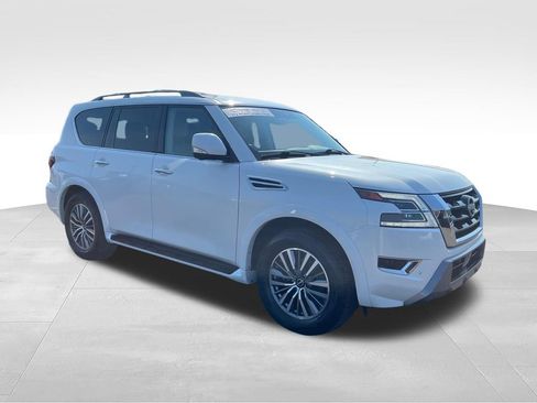 Used 2023 Nissan Armada SL w/ Captain's Chairs Package AWD/4WD image 7