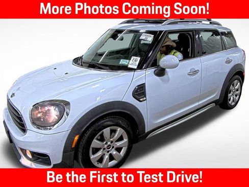 Used 2019 MINI Cooper Countryman FWD image 1