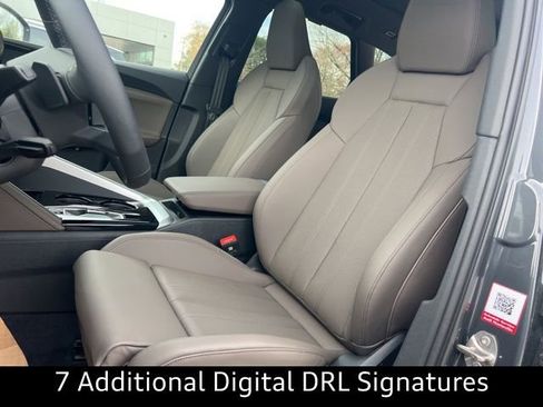 New 2025 Audi Q5 Prestige image 23