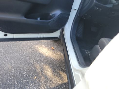 Used 2023 Toyota RAV4 LE FWD image 15