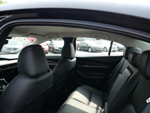 Used 2019 MAZDA MAZDA3 Sedan w/ Select Package FWD image 19