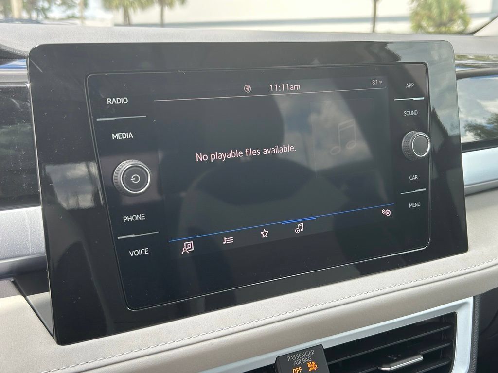 New 2026 Volkswagen Taos SE FWD image 26