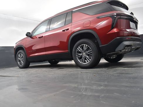 New 2026 Chevrolet Traverse LT w/ Driver Confidence Package AWD/4WD image 14