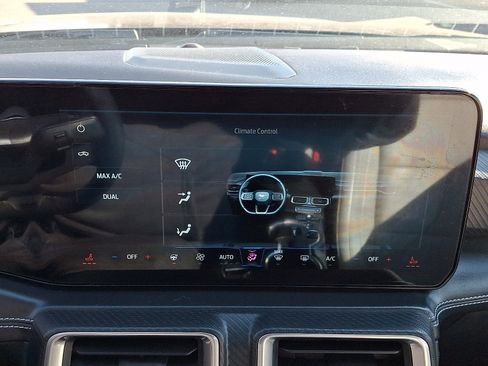Used 2024 Ford Mustang Premium RWD image 17