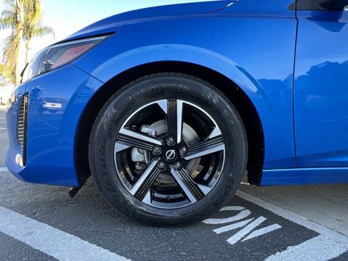 Used 2025 Nissan Sentra SV image 32