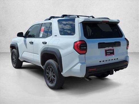 New 2025 Toyota 4Runner SR5 image 7