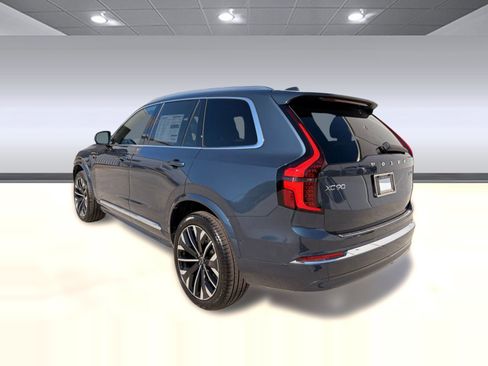 Certified 2026 Volvo XC90 B6 Plus w/ Protection Package Premier AWD/4WD image 3