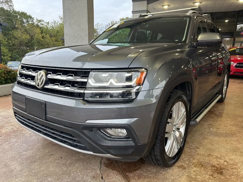 Used 2019 Volkswagen Atlas SE w/ Towing Package image 3