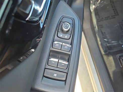 Certified 2025 Subaru Forester Limited image 13