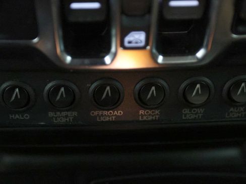 Used 2025 Jeep Gladiator Sport AWD/4WD image 51