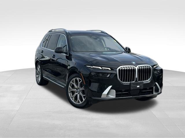 Certified 2025 BMW X7 xDrive40i AWD/4WD image 1