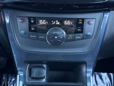 Used 2019 Nissan Sentra SR w/ Exterior Package image 23