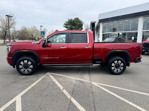 Used 2024 GMC Sierra 2500 Denali w/ Denali Reserve Package AWD/4WD image 2