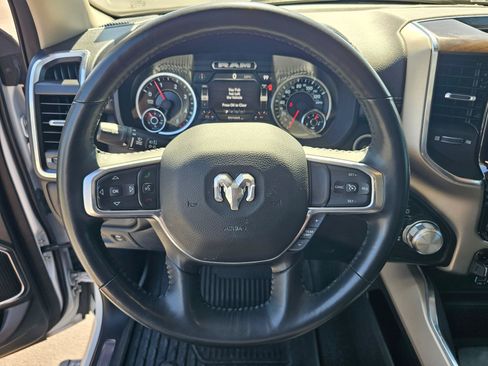Used 2022 RAM 1500 Laramie AWD/4WD image 22