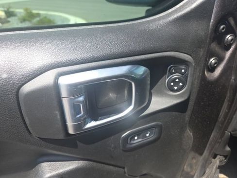 Used 2023 Jeep Wrangler Unlimited AWD/4WD image 13