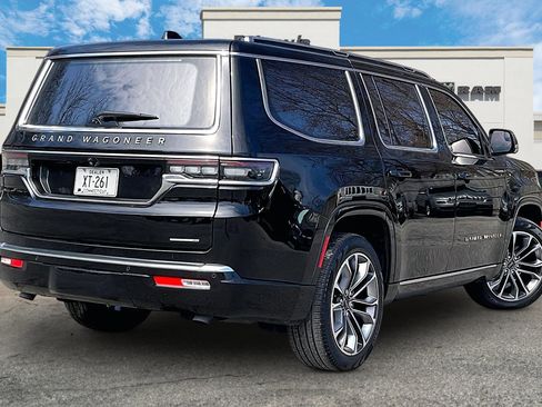 Used 2024 Jeep Grand Wagoneer Series III image 2