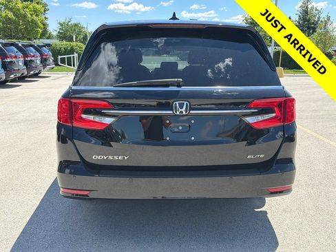 Used 2023 Honda Odyssey Elite image 5