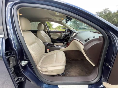 Used 2016 Buick Regal FWD image 25