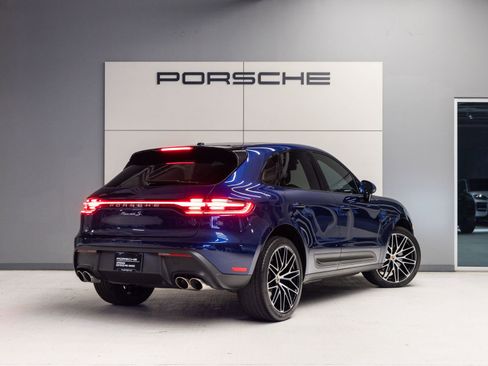Certified 2023 Porsche Macan S AWD/4WD image 7