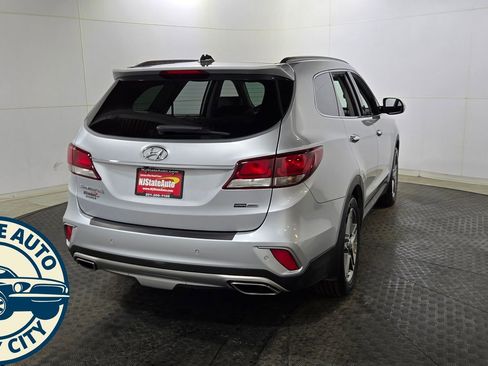 Used 2018 Hyundai Santa Fe SE Ultimate w/ SE Ultimate Tech Package 03 image 9