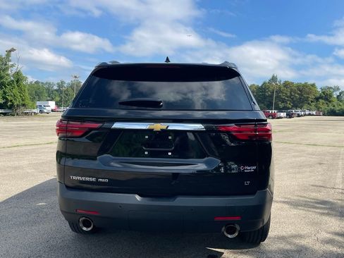 Used 2023 Chevrolet Traverse LT AWD/4WD image 4