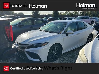 Used 2021 Toyota Camry SE w/ Carpet Mat Package (TMS)