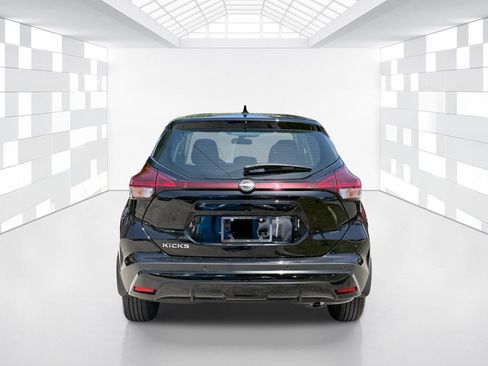 Certified 2025 Nissan Kicks Play S FWD image 6