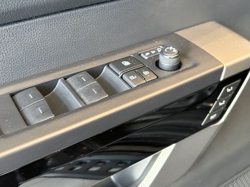 Used 2024 Toyota Tundra Limited AWD/4WD image 13