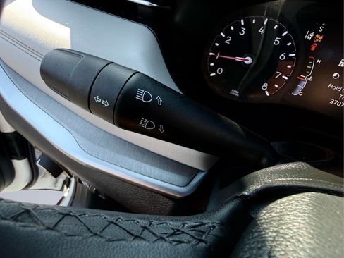 Used 2025 Jeep Compass Limited AWD/4WD image 28