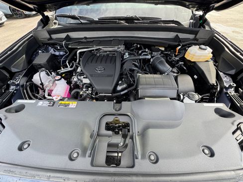 New 2026 Toyota Grand Highlander AWD Hybrid image 33