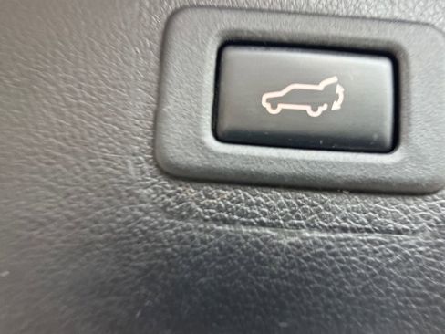Used 2019 Subaru Outback 2.5i Limited AWD/4WD image 26