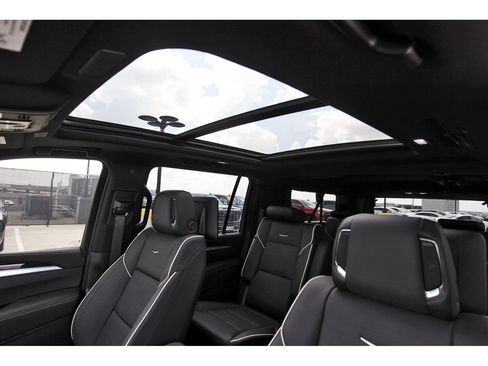 New 2026 Cadillac Escalade ESV Sport w/ Touring Package AWD/4WD image 24