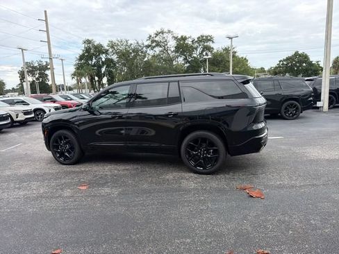 New 2026 Chevrolet Traverse RS w/ LPO, Floor Liner Package FWD image 6
