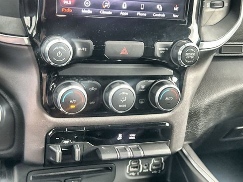 Used 2019 RAM 1500 Big Horn image 22