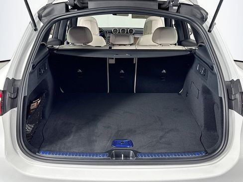 New 2026 Mercedes-Benz GLC 300 image 22